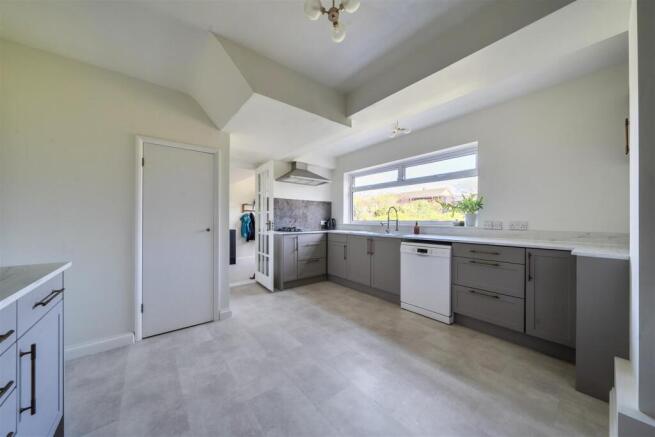 Kitchen .jpg