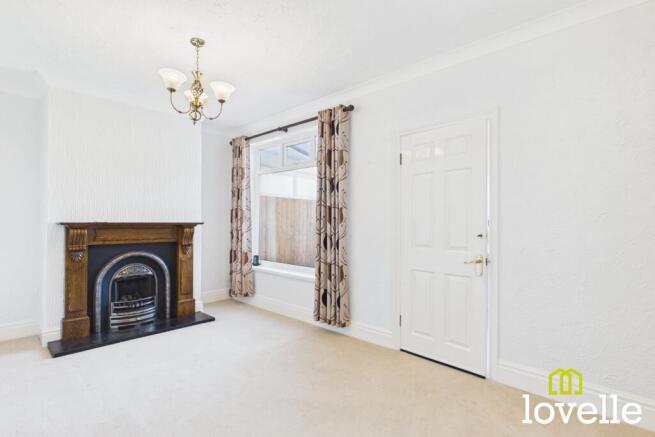 3 bed Semi-Detached for sale Image 4