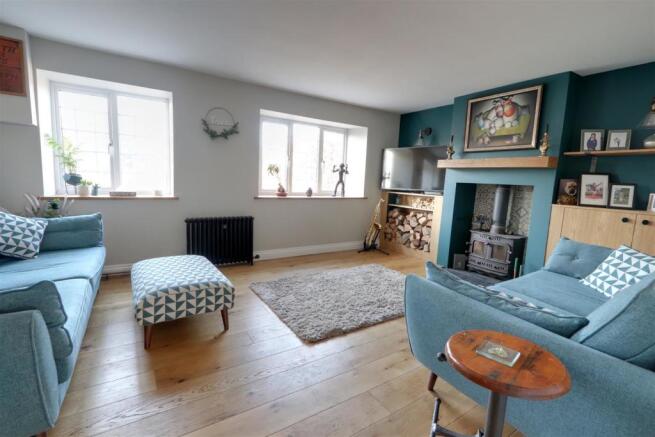 Living Room.jpg