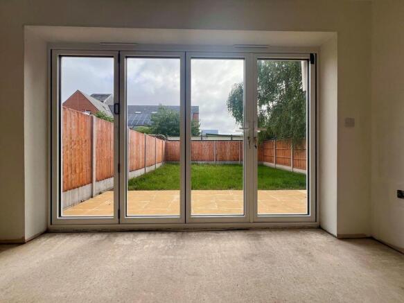 Bi-fold door to garden