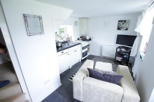 Entrance / Living Area
