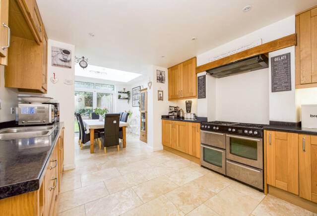 Bramdean Kitchen 2