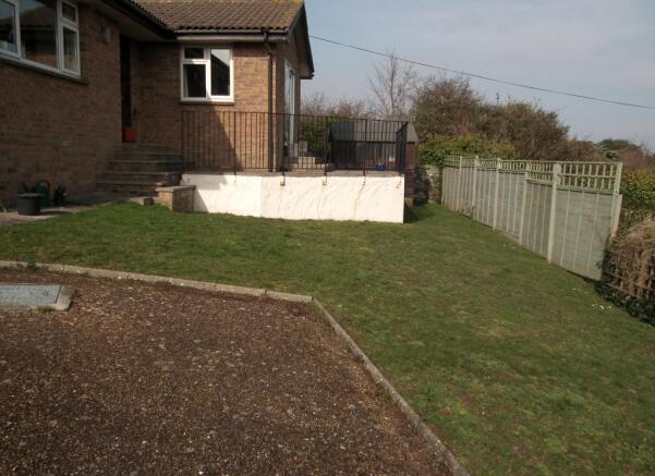 Photo 3