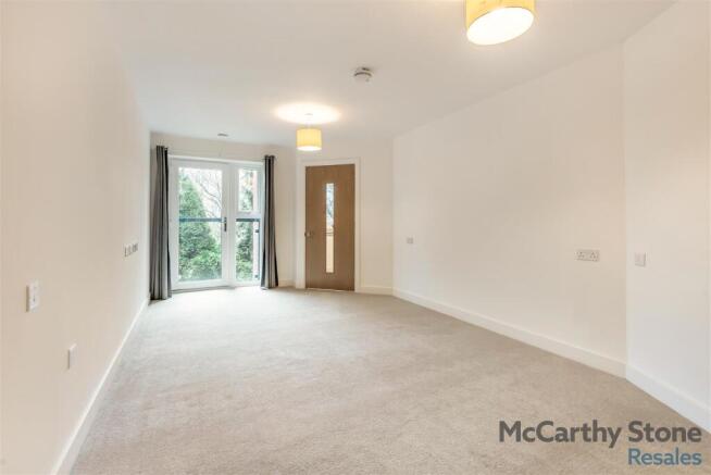 8683780-interior04.jpg