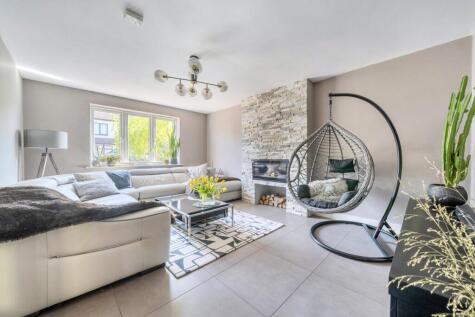 Grecian Crescent, Crystal Palace, London, SE19