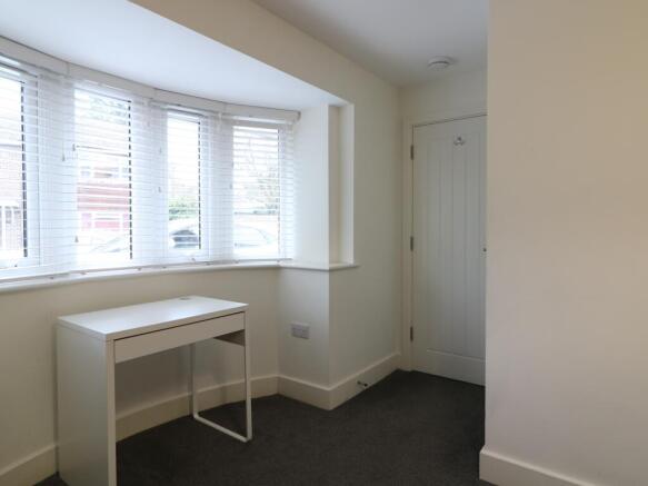 1 Croft Avenue Room 1 4.JPG