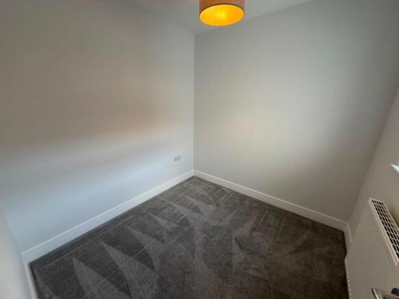 3 bed Semi-Detached to rent Image 11