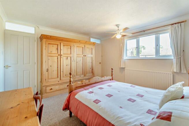 8620817-interior45-800.jpg