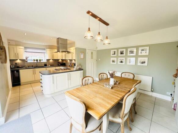 Kitchen Diner
