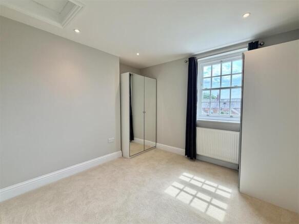 1 bed Apartment for sale Image 6
