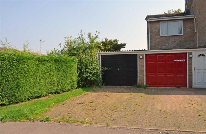 Garage & Parking