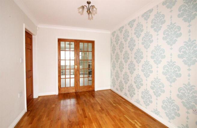 Millview Crescent_00