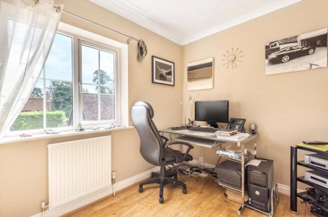 Bedroom/Study