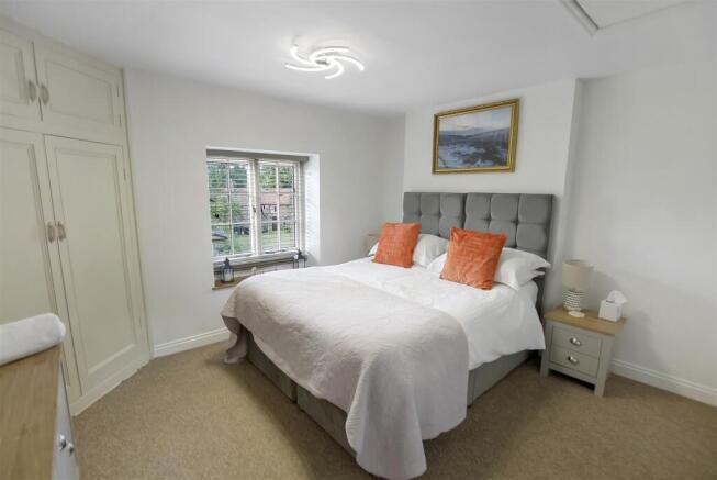 2 bed Cottage for sale Image 8