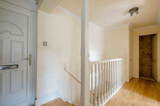 8472150-interior_20-800