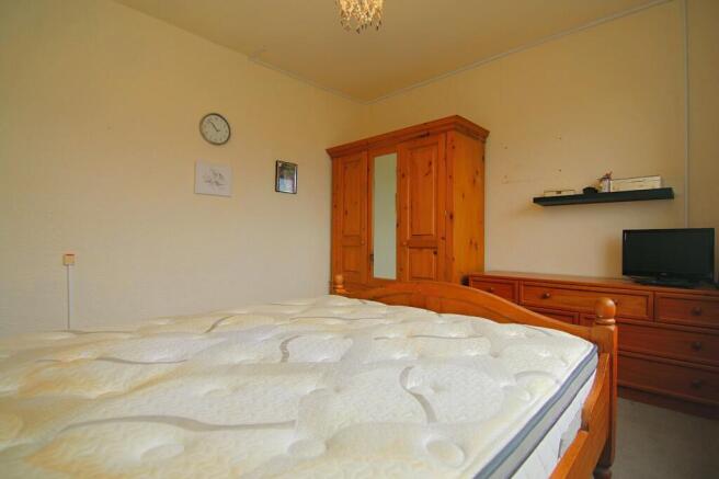 3 bed Semi-Detached for sale Image 12