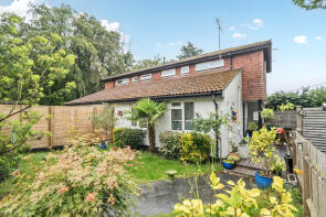 6, Lawday Place, Farnham GU9 0AA