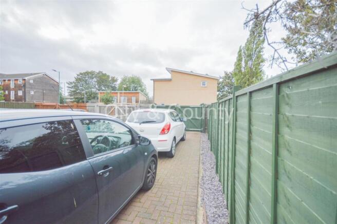 Parking.jpg