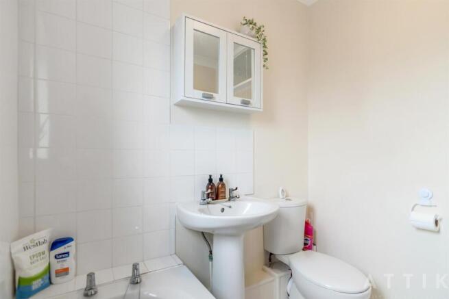 8 Dairy Hill Halesworth IP19 8JS (10).jpg