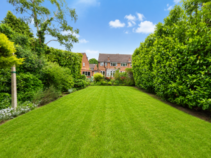 Whitehouse Way, Iver, SL0
