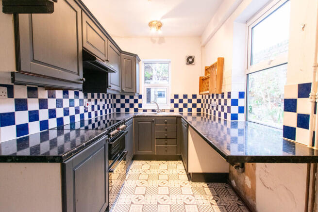 4 bed End of Terrace to rent Image 6