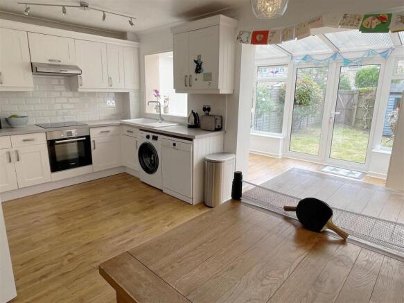 Break - Kitch - Fam Room 1.JPG