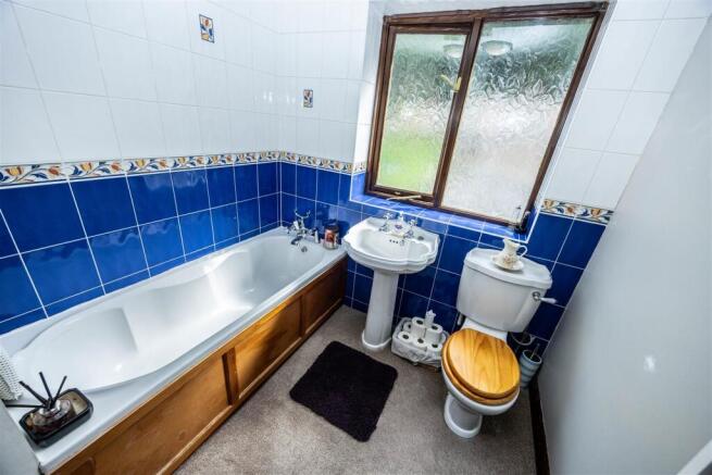 3 bed Semi-Detached for sale Image 7