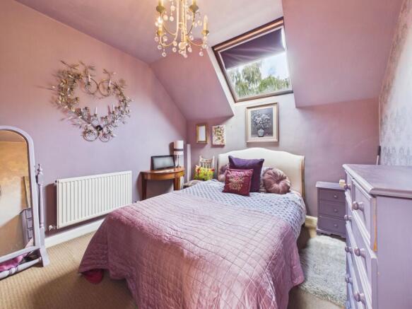 3 bed Terraced for sale Image 11