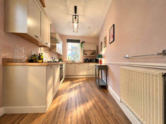 Adelphi Road, Huddersfield, HD3 photo 4