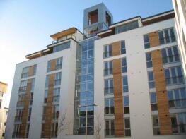 Flat 81, Castle Quay, Castle Lane, Bedford MK40 3FG