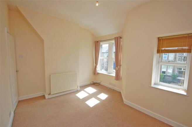 2 bed Terraced for sale Image 5