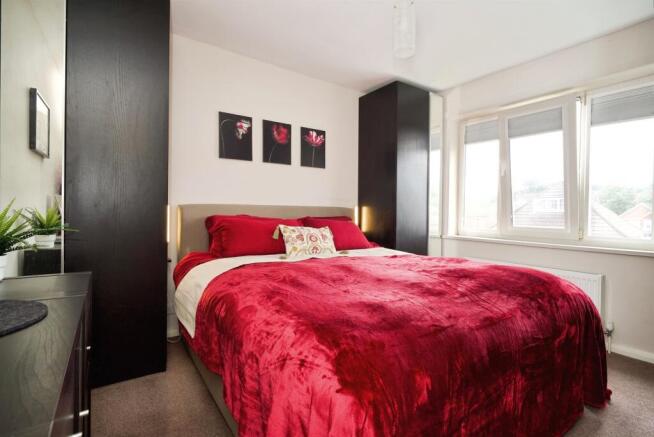 3 bed Detached for sale Image 8