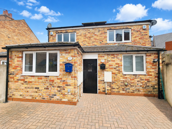 2 bed Semi-Detached for sale Image 10