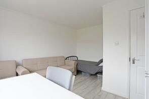 1, Howell Close, Chadwell Heath, Romford RM6 5UL