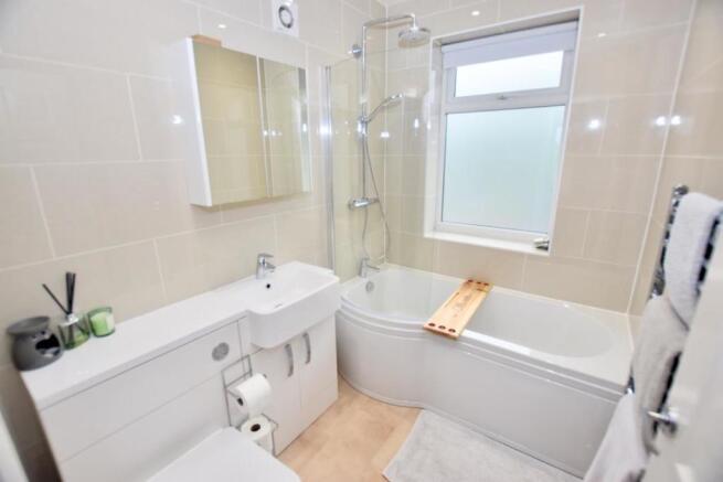 En-Suite Bathroom
