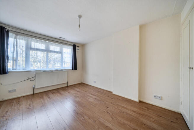 1424967-13-69b025...