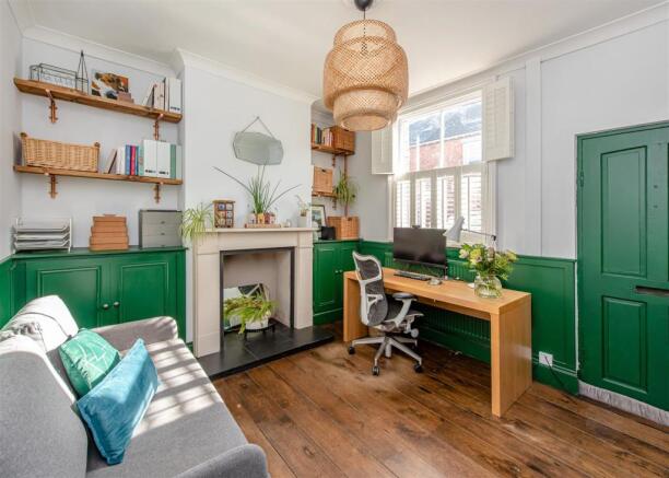 54 St Judes Road West-sitting.jpg