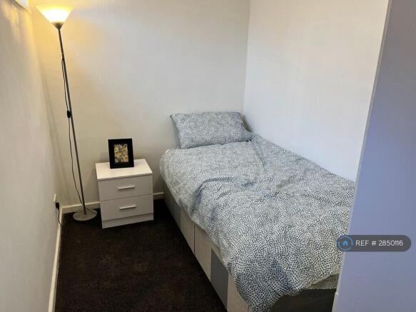 Single Room Downstairs 