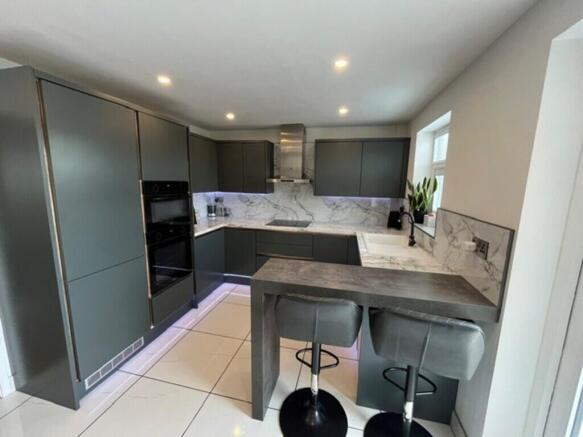 Kitchen 1