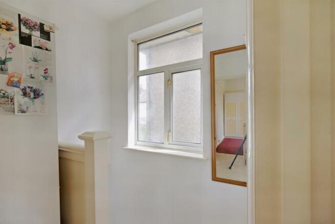 8548898-interior12-800.JPG