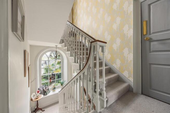 4 bed Semi-Detached for sale Image 7