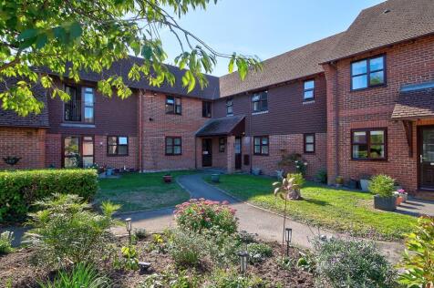 Farm View Drive, Basingstoke, RG24