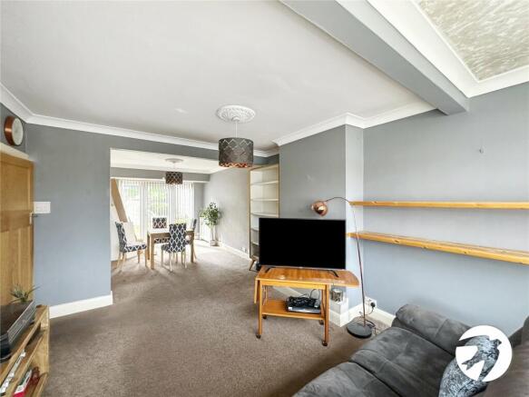 Living Room/ Dining