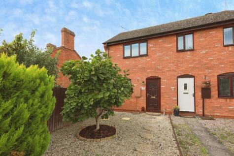 Simmons Court, Wellesbourne, Warwick