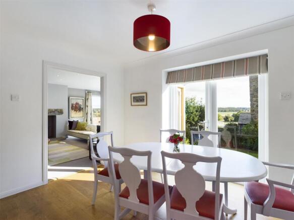 Dining Room.jpg