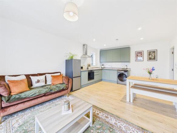 Open Plan Lounge/Kitchen