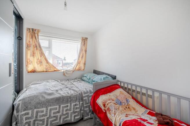 9 bed Flat for sale Image 8