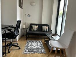 Flat 8, 351, Goswell Road, London EC1V 7JP