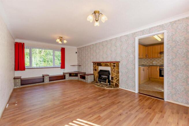 Sitting/Dining Area