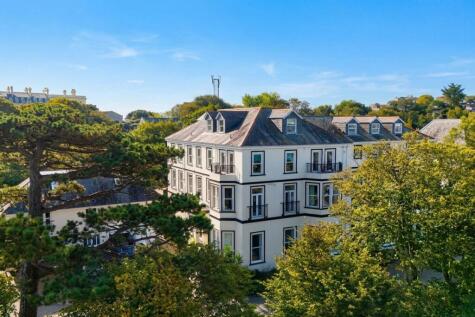 Bar Road, Falmouth, TR11